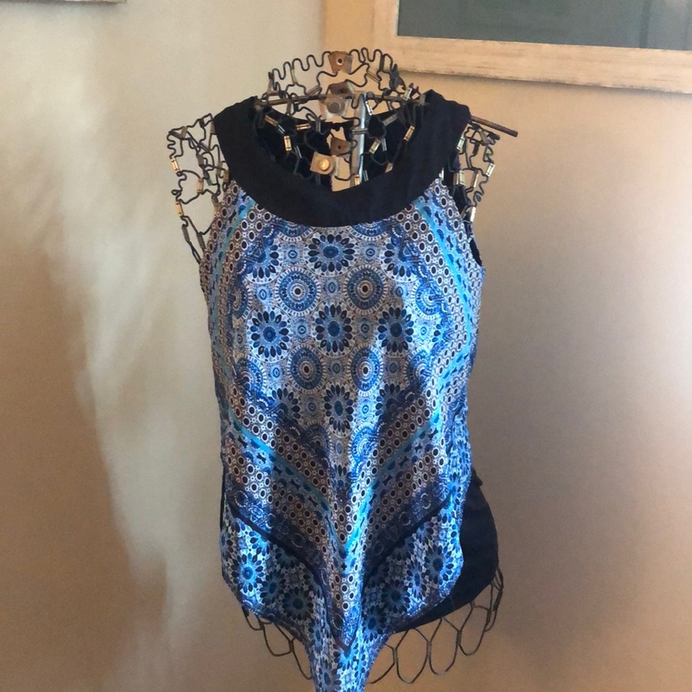 Handkerchief top